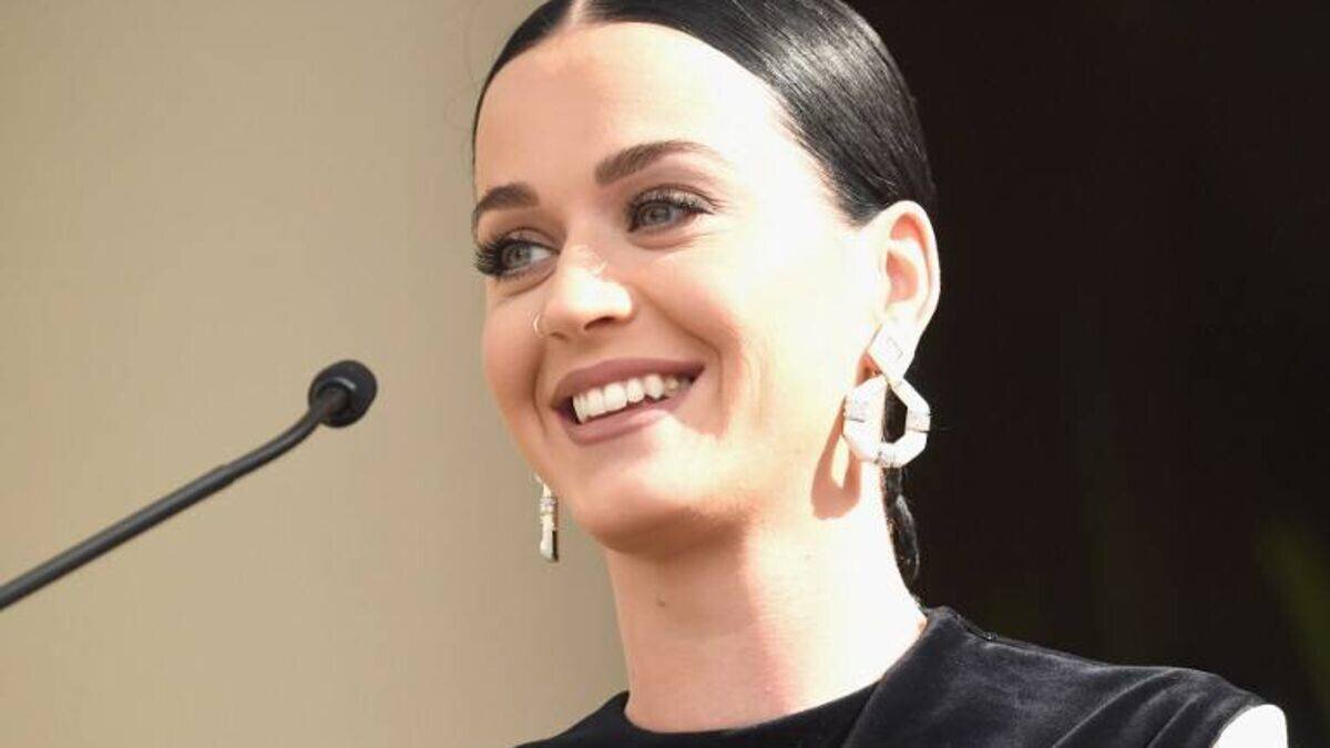 Katy Perry et Justin Trudeau sur le yacht, torse nu