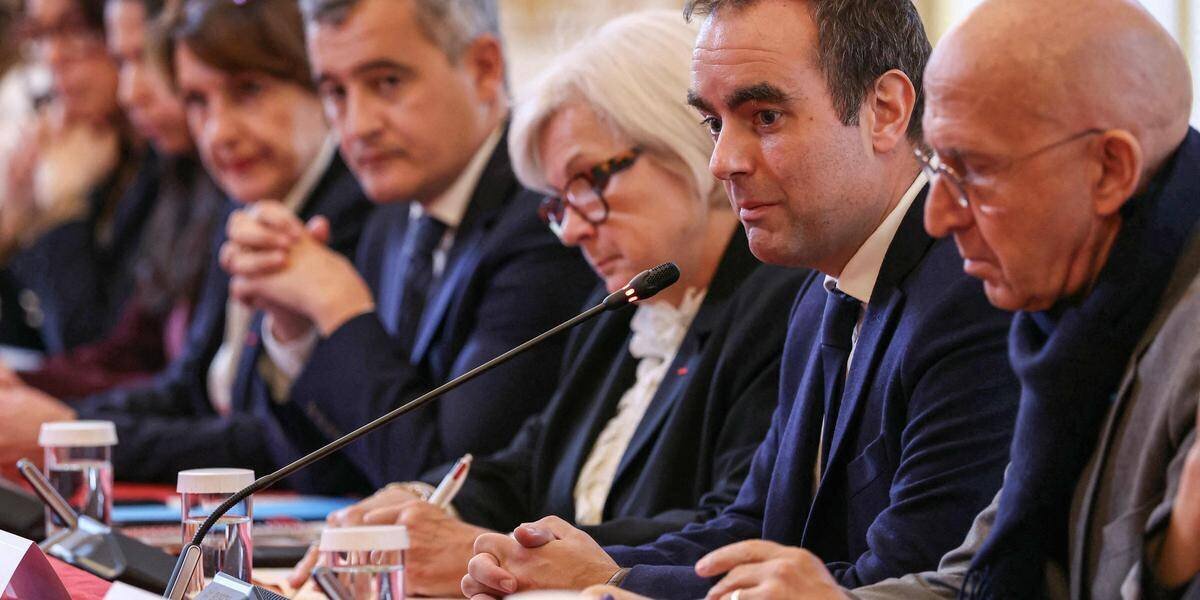 Vue générale du parlement et de l’Assemblée