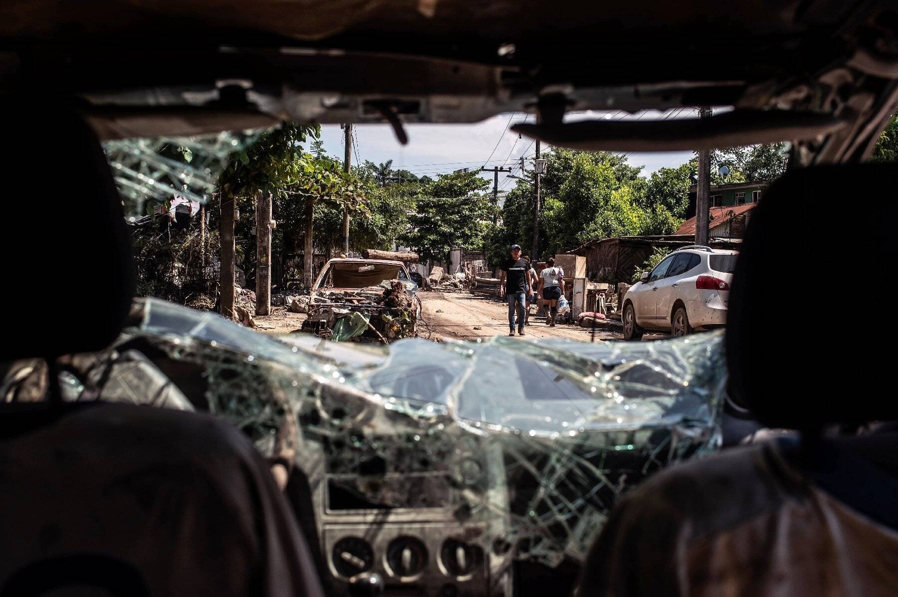 Hélicoptères et secours dans Hidalgo