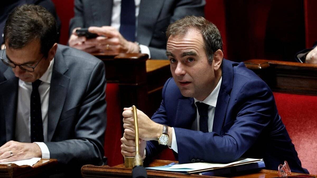 Lecornu lors du vote de censure à l’Assemblée nationale