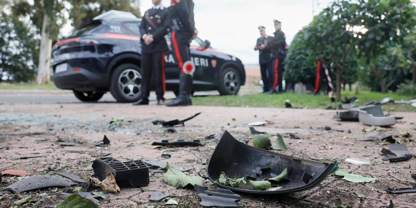 Voiture incendiée devant le domicile d'un journaliste italien