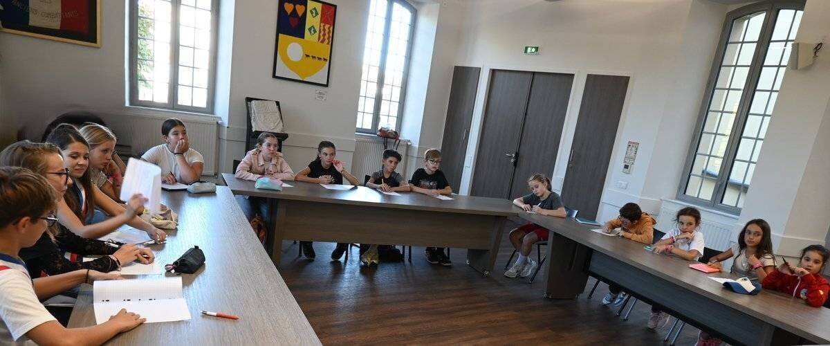 Salle du conseil, première séance CMJ Vic-en-Bigorre
