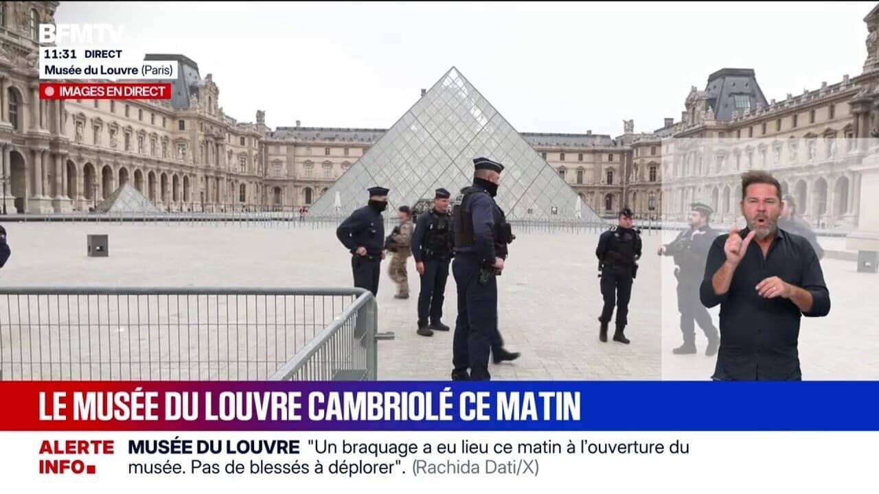 Vue du Louvre après le cambriolage