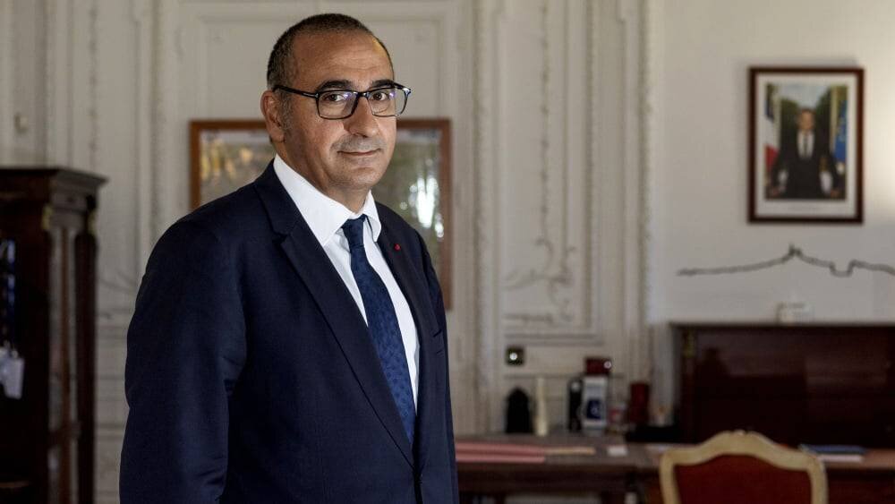 Laurent Nuñez dans son ancien bureau de préfet de police