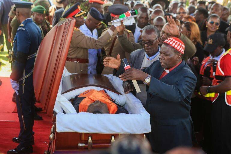 Des milliers de Kenyans venus rendre un dernier hommage à Raila Odinga