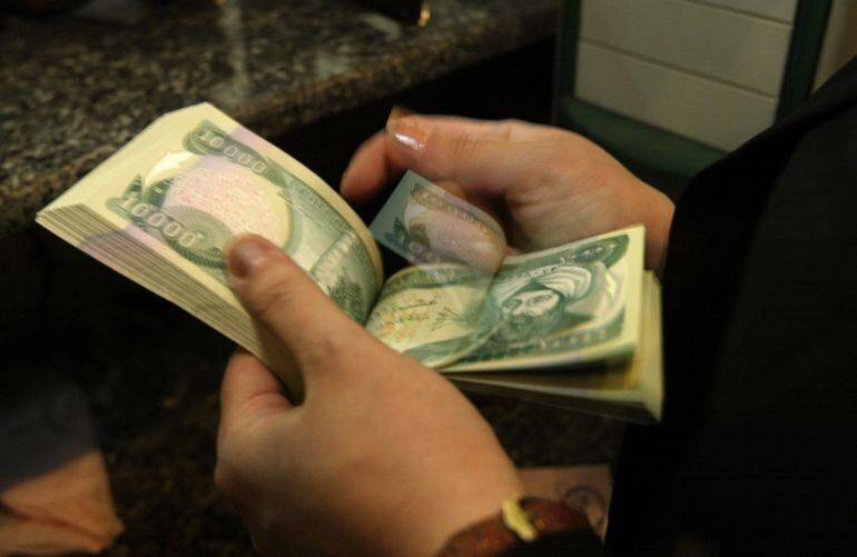 Bureau de change en Irak — Getty