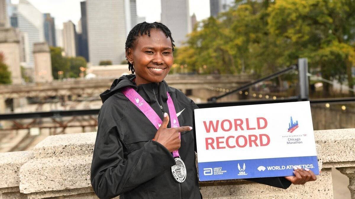 Ruth Chepngetich lors de l’annonce de sa suspension