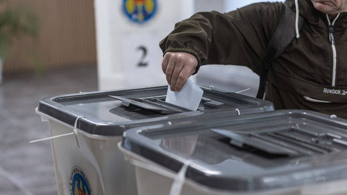 Alexandru Munteanu lors de l’annonce à Chisinau