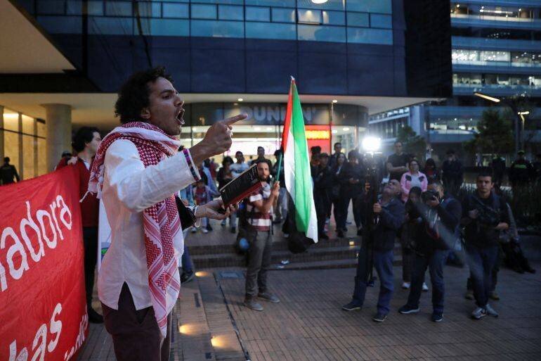 Manifestation devant l'ambassade d'Israël à Bogota