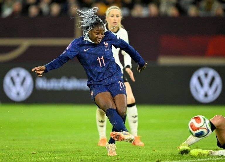 Bleues féminines en action contre l’Allemagne