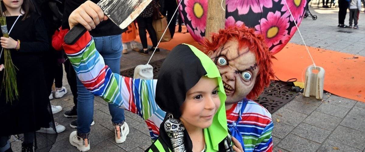 Animation Halloween Agen sur la place Wilson