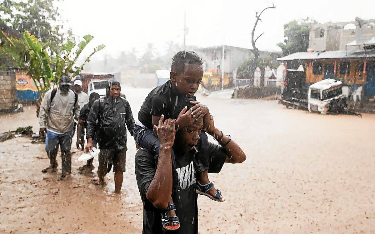 Vue aérienne des dégâts de Melissa en Caraïbes