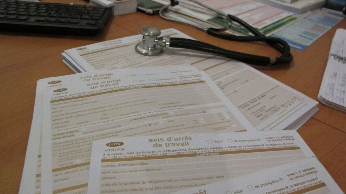 Assemblée nationale: débats budgétaires et article 3