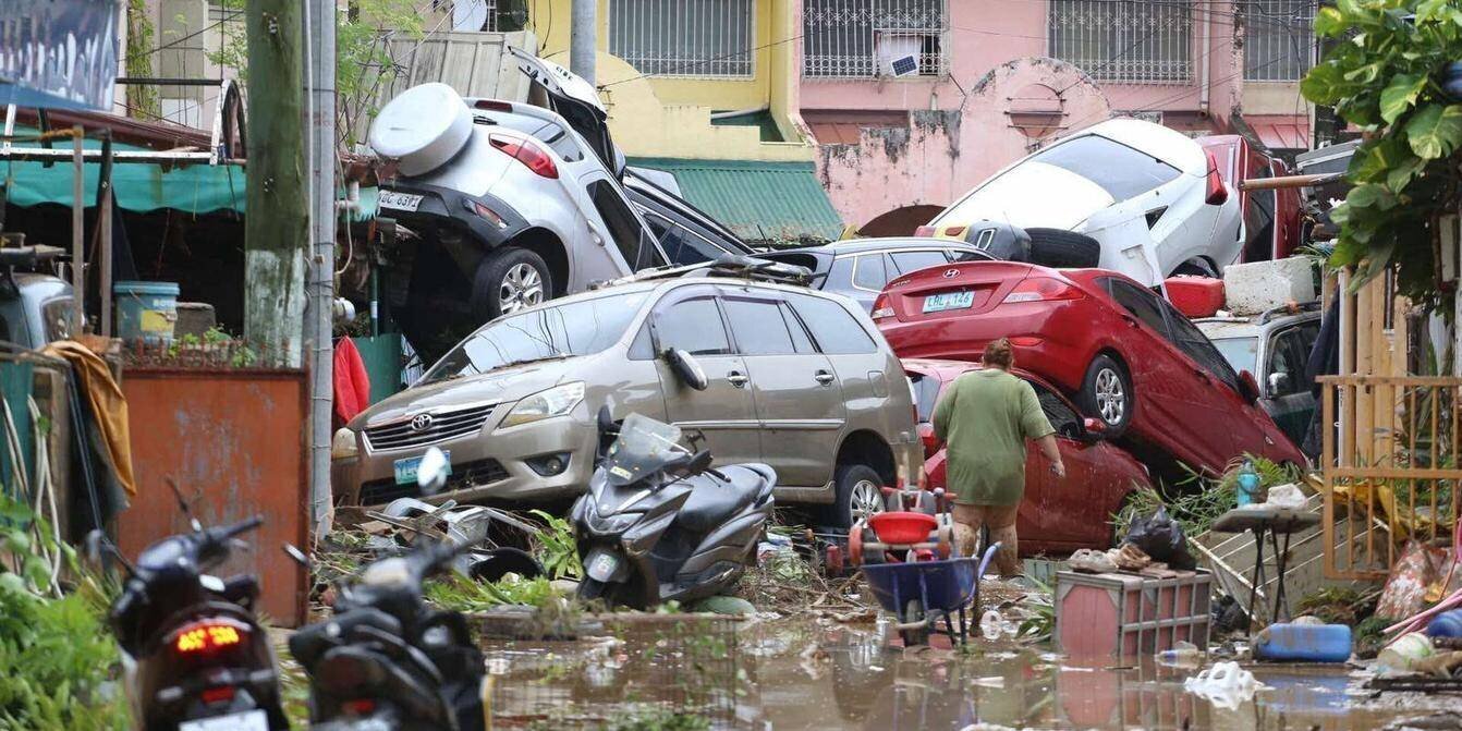 Vue aérienne des inondations au centre des Philippines