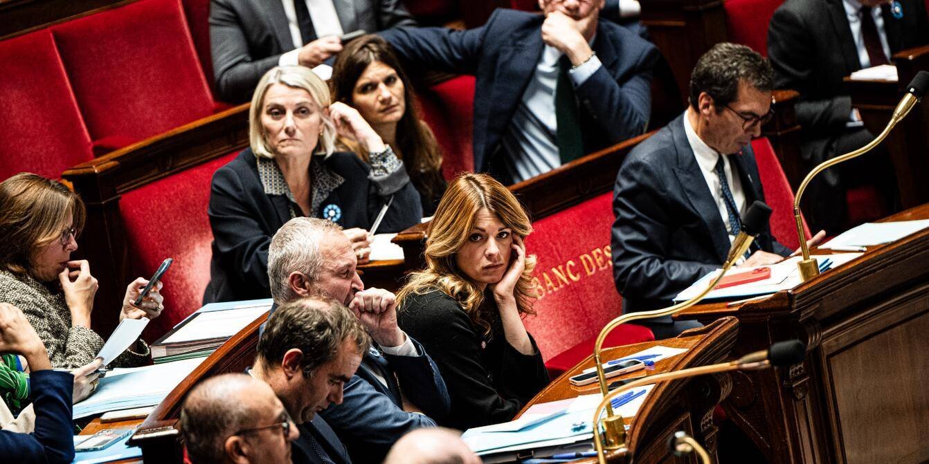 Capture d'écran du message Le Monde sur les accès multi-appareils