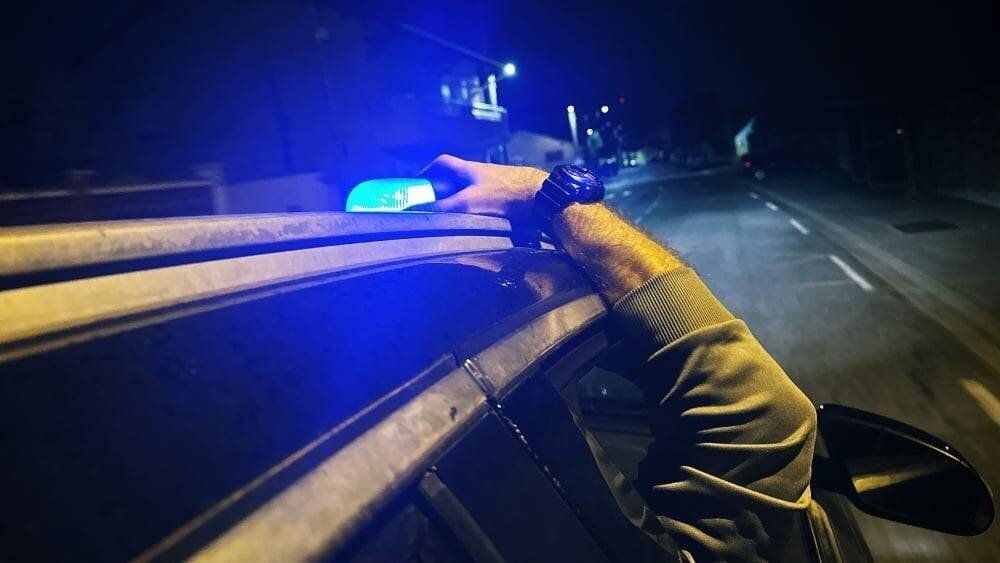 Agents de la brigade anticriminalité en intervention