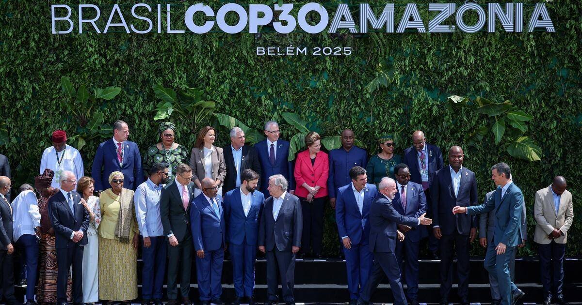 Photo d'une conférence climatique internationale lors d'un sommet