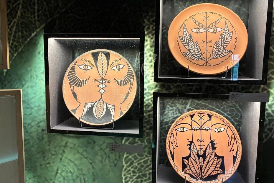 Cocteau et ses céramiques exposées à Menton