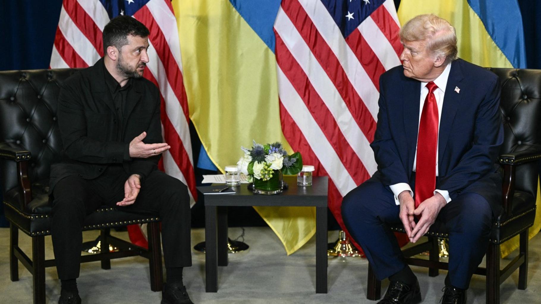 Donald Trump et Zelensky lors d’un échange sur le plan de paix