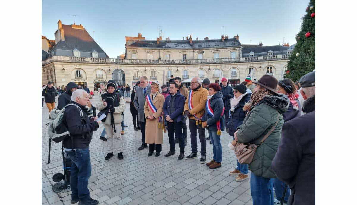 Rassemblement à Dijon en hommage à Mehdi Kessaci