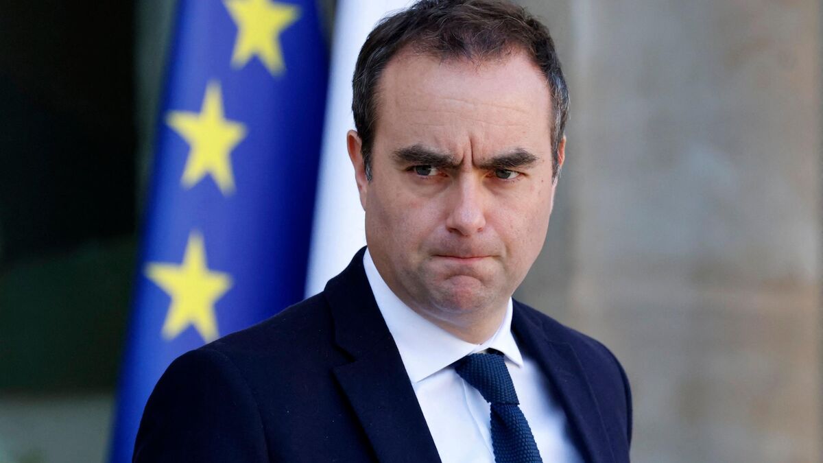 Sébastien Lecornu lors d'un débat budgétaire au Parlement