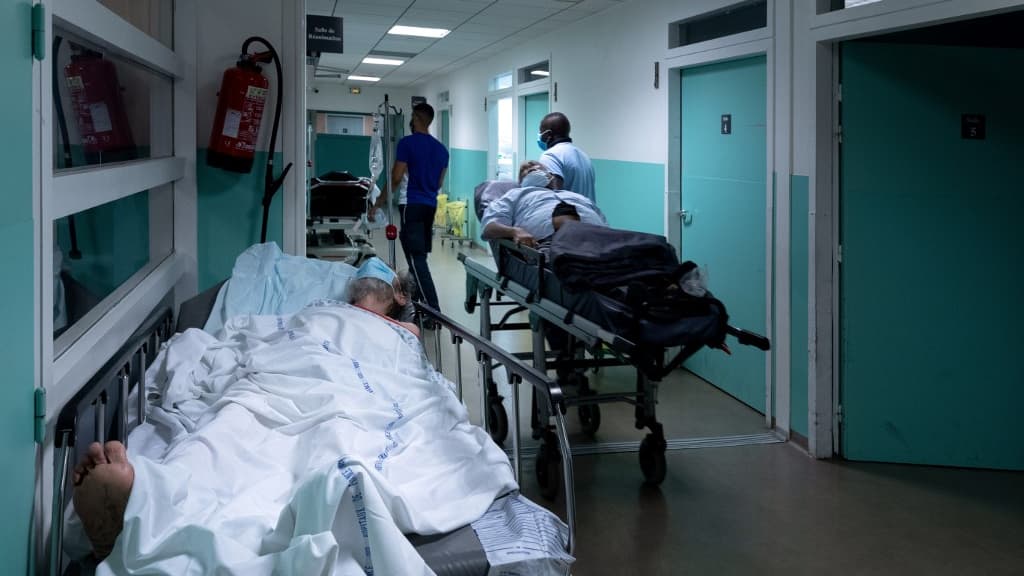 Couloir d’hôpital lié au dossier