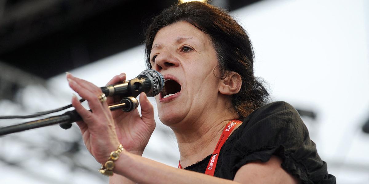 Biyouna portrait lors d’un événement culturel