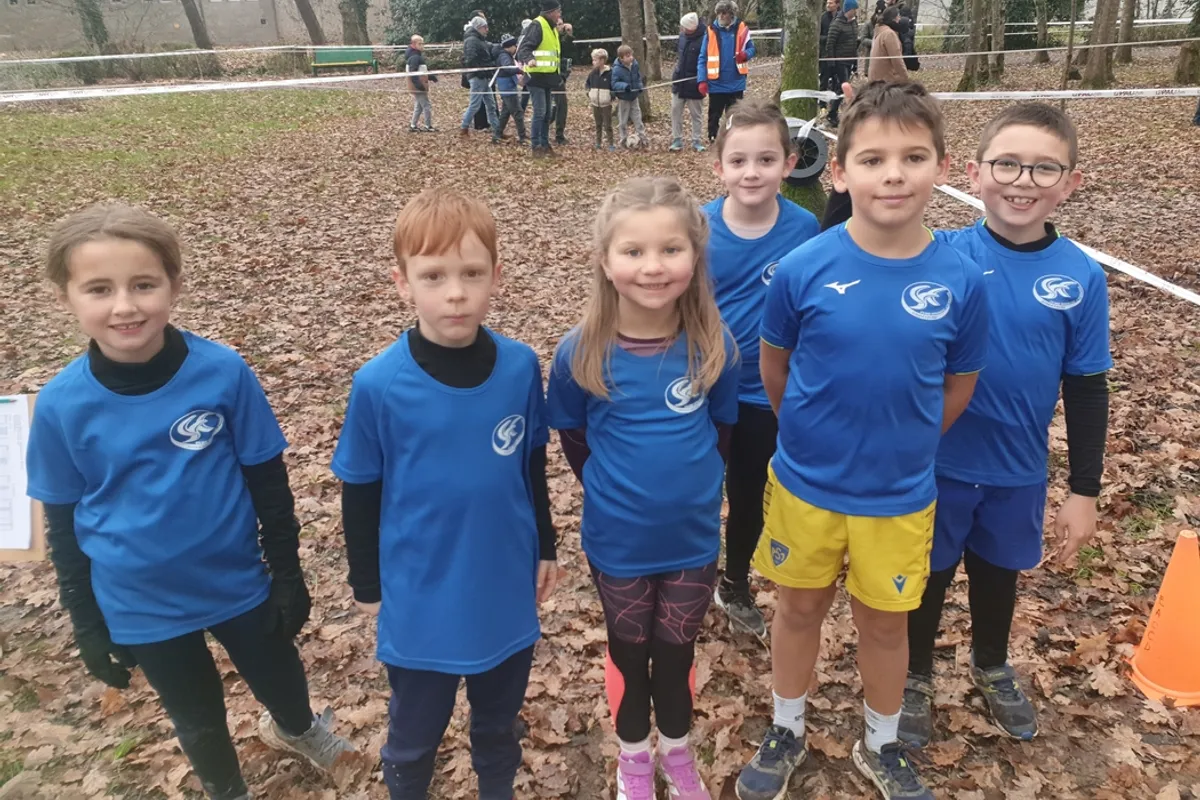 Athlètes cosnois en action lors de compétitions locales