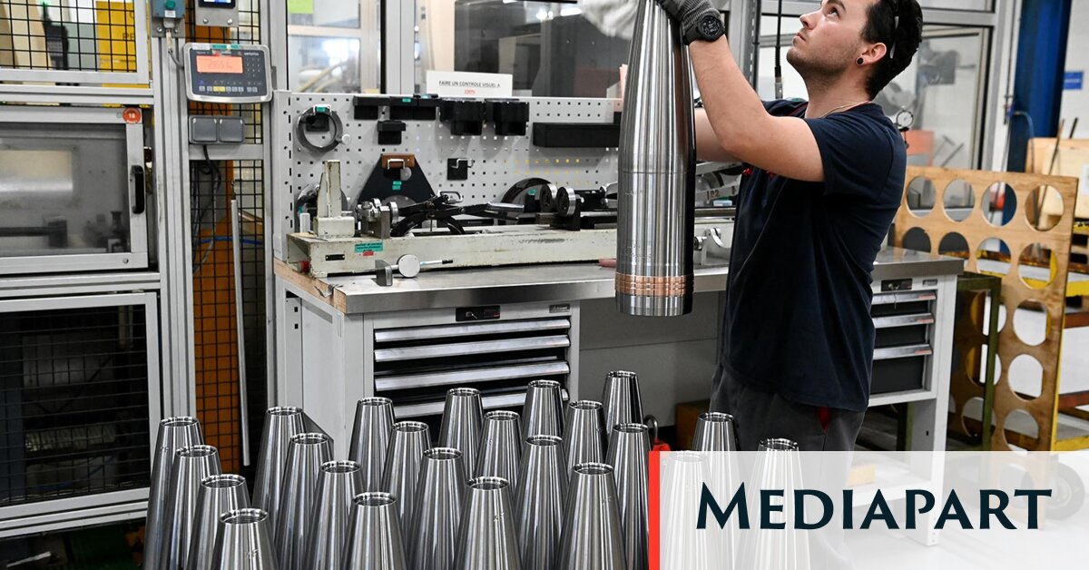 Eurodéputés adoptant EDIP, première pierre d'une industrie européenne de défense