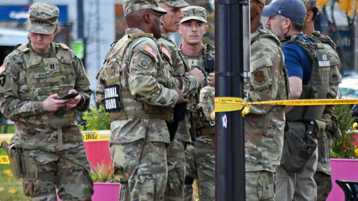 Tirs contre deux militaires à Washington