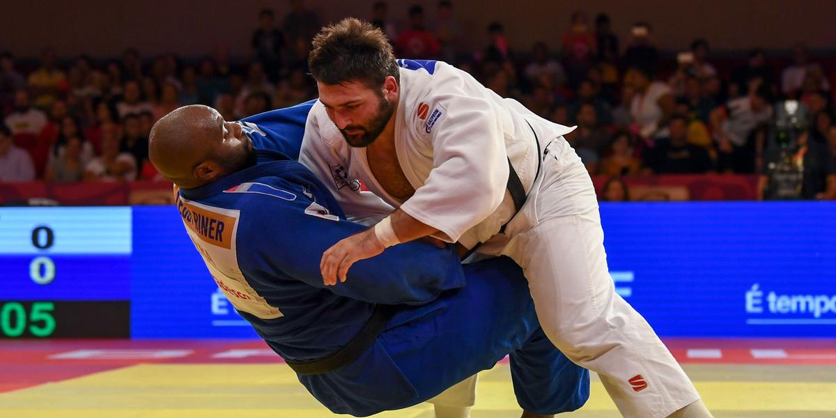 Judokas russes et adversaires sur le tatami