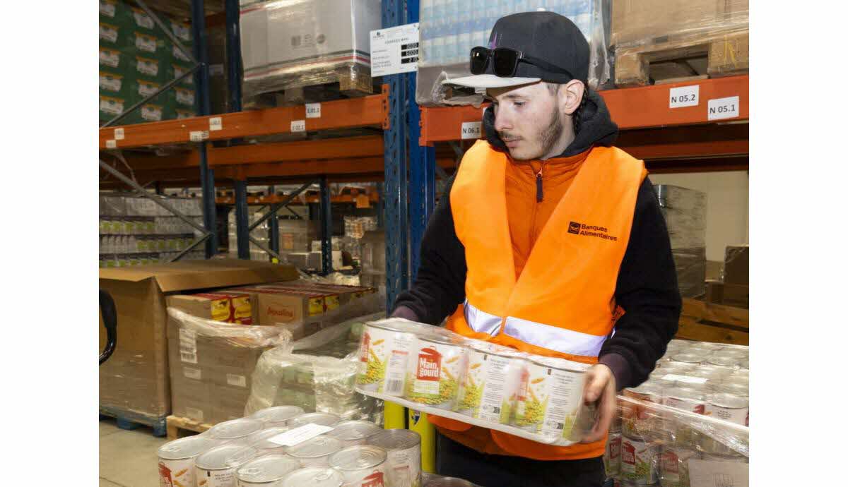 Affiche annonçant la collecte nationale des Banques alimentaires