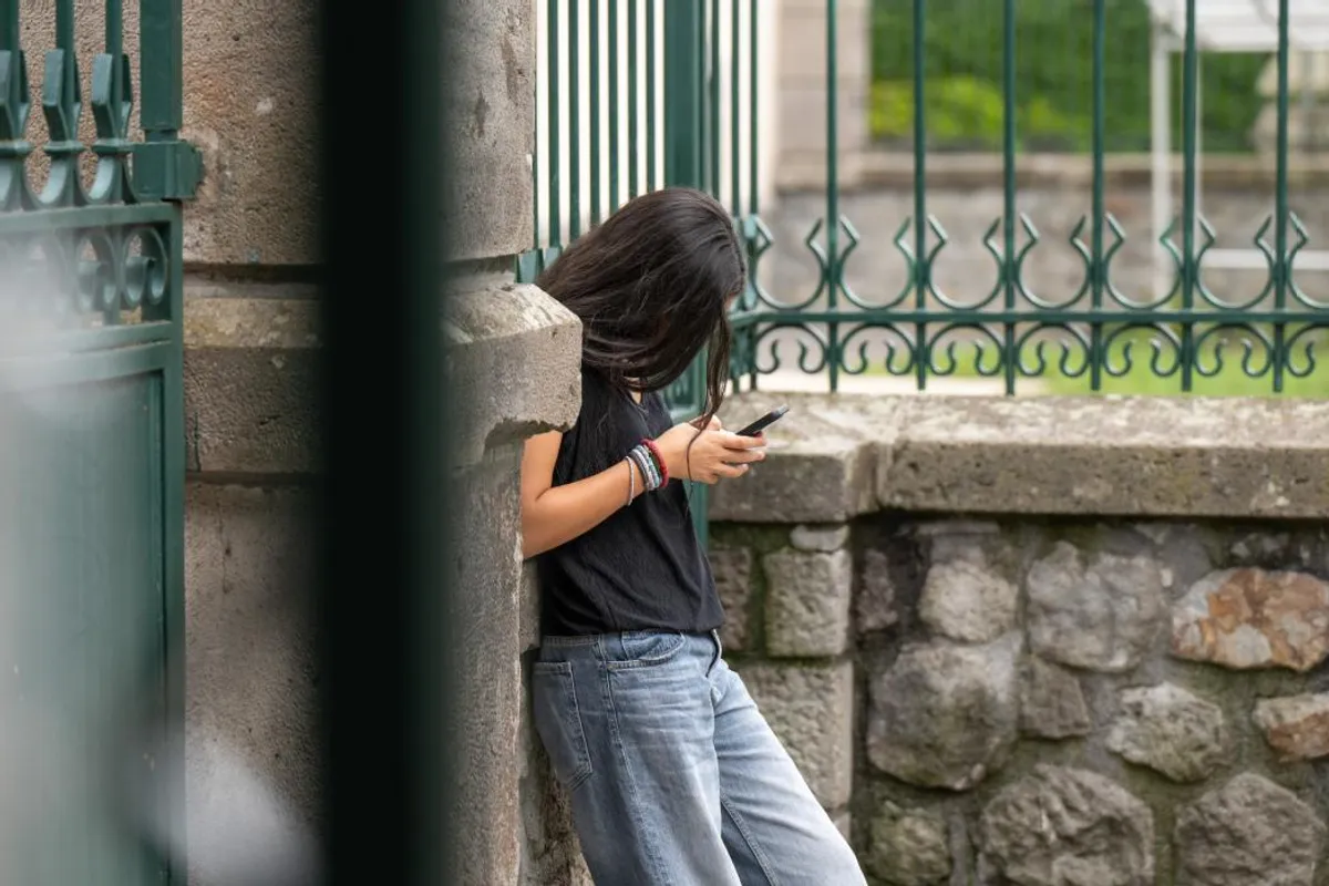 Macron lors d\'un échange sur le numérique à Mirecourt