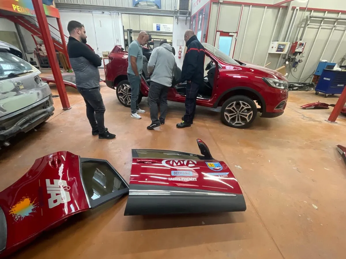 Véhicule pédagogique de formation au secours routier dans les Hautes-Pyrénées