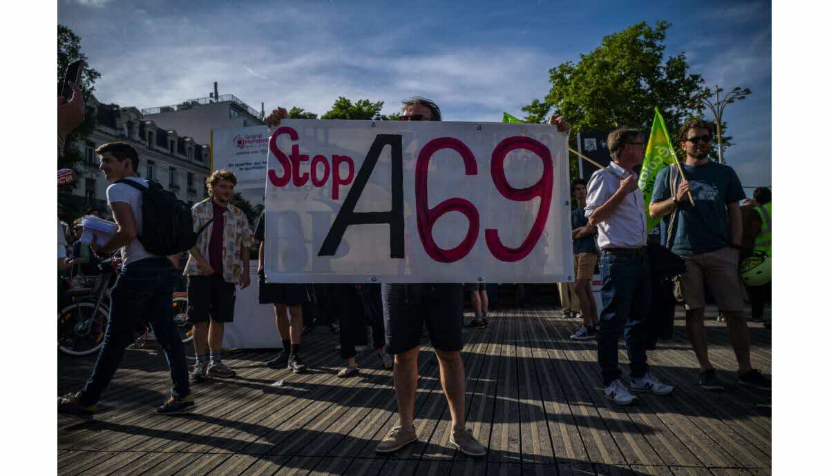 Agression de militants anti-A69 sur un chantier routier