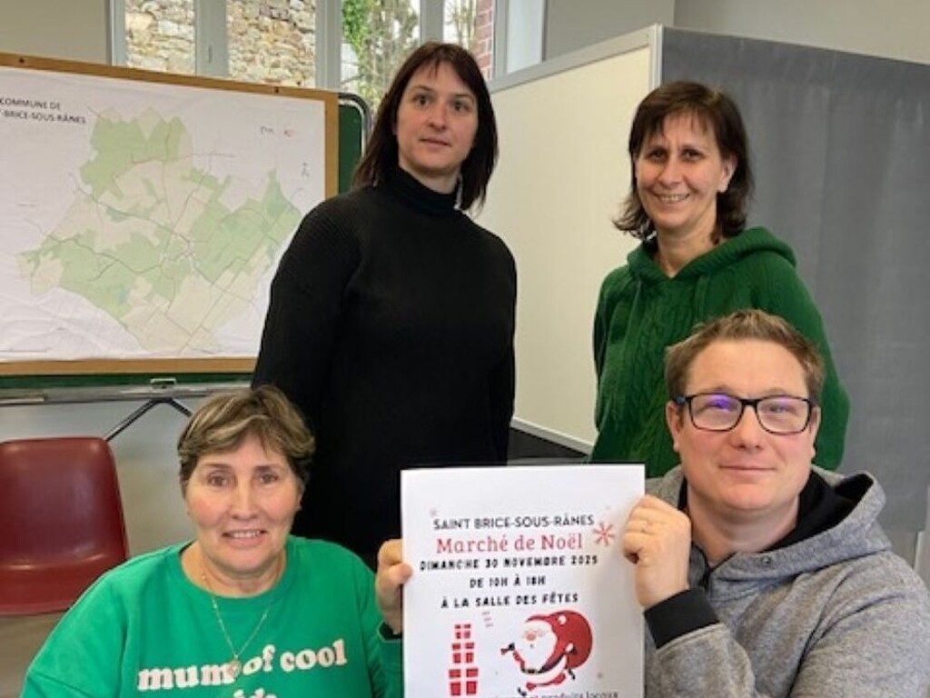 Père Noël et stands au marché de Saint-Brice-sous-Rânes