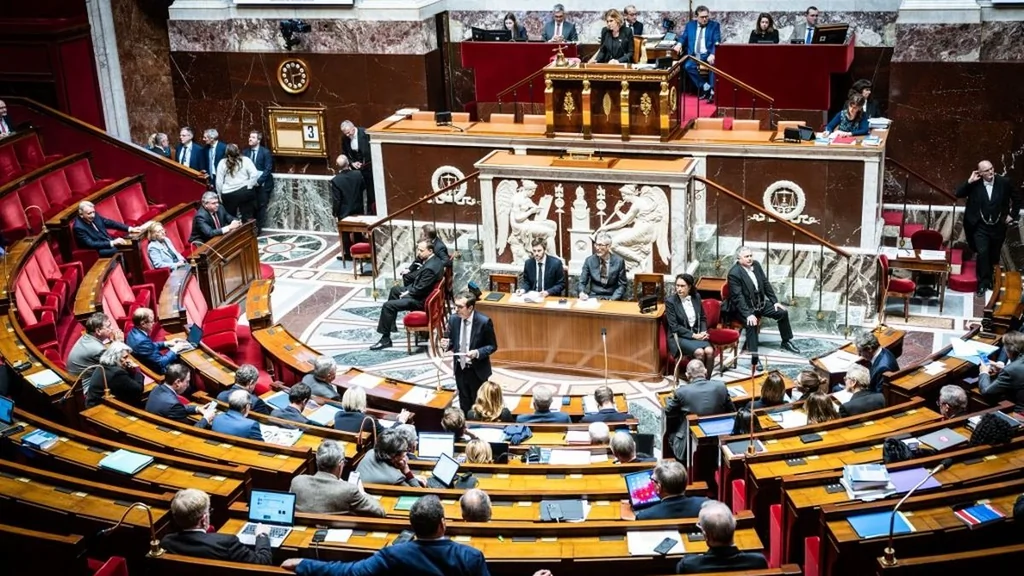 Budget Sécu: l’Assemblée adopte la partie recettes et poursuit les débats
