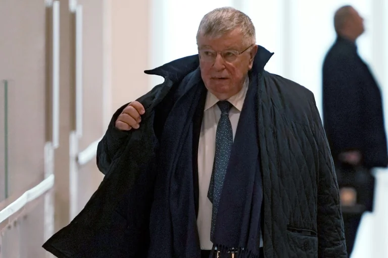 Retrait de la Légion d&rsquo;honneur pour Lombard et deux cadres de France Télécom