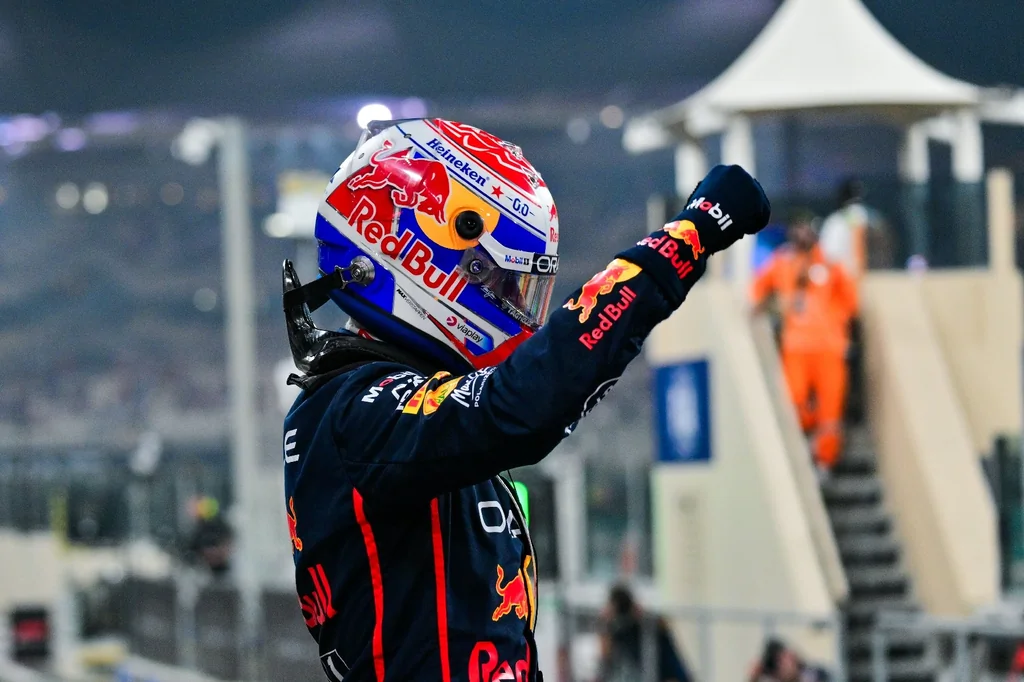 Pole Verstappen à Abou Dhabi : le titre 2025 se joue jusqu’au bout
