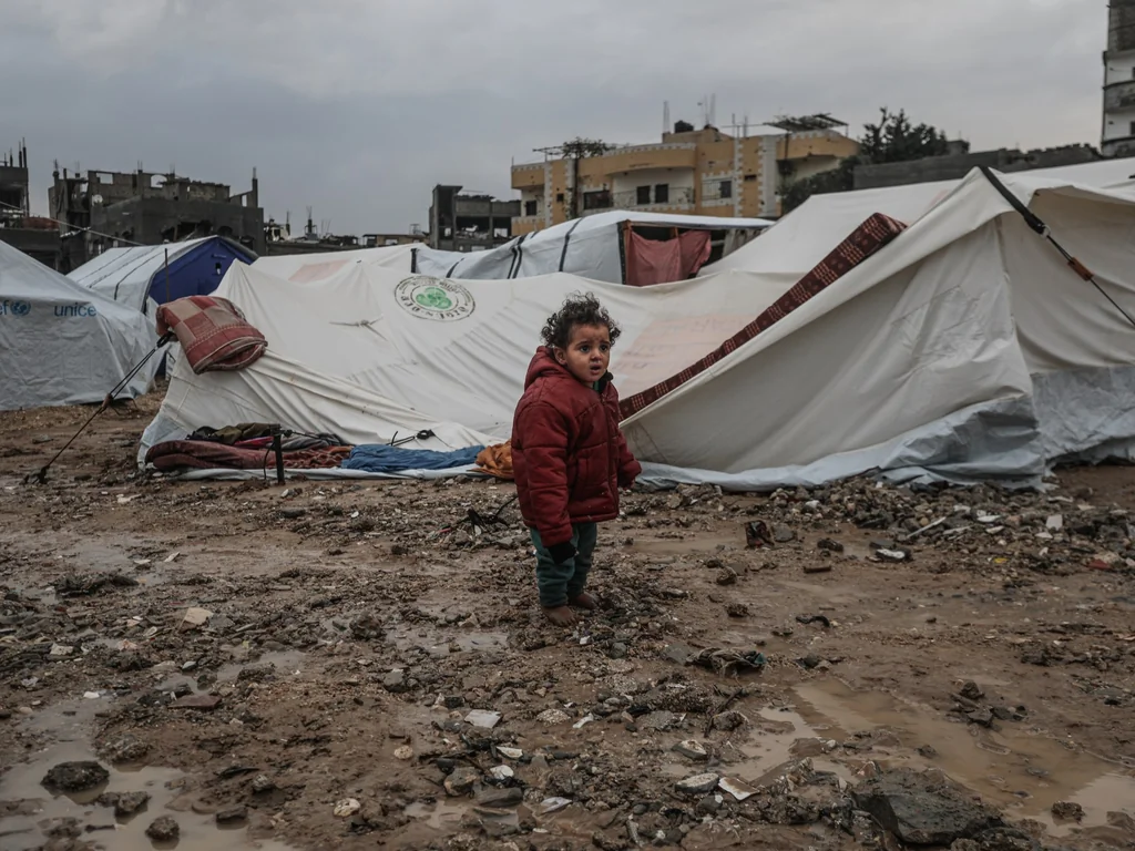 Gaza assiégée : tempête et inondations aggravent la crise humanitaire