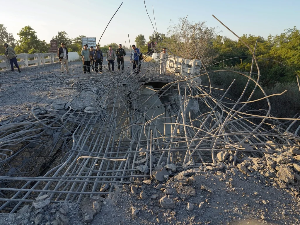 Nouveaux affrontements Thaïlande-Cambodge alors que l'ASEAN se réunit