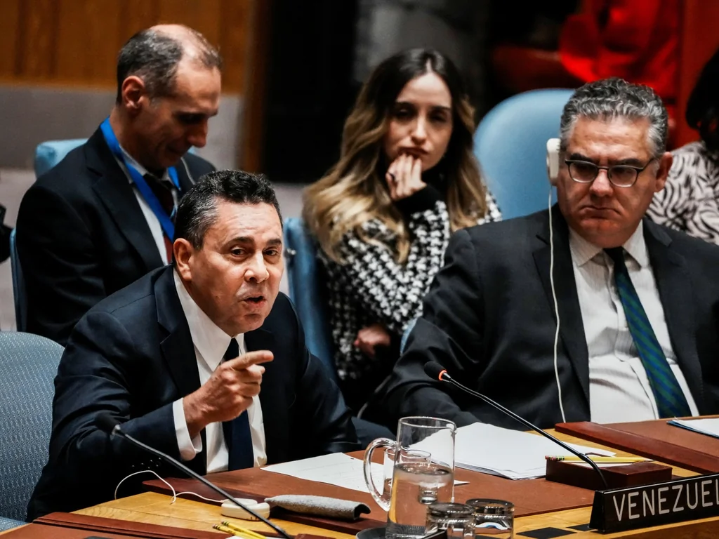 Venezuela accuse les États-Unis d'« ambitions continentales »