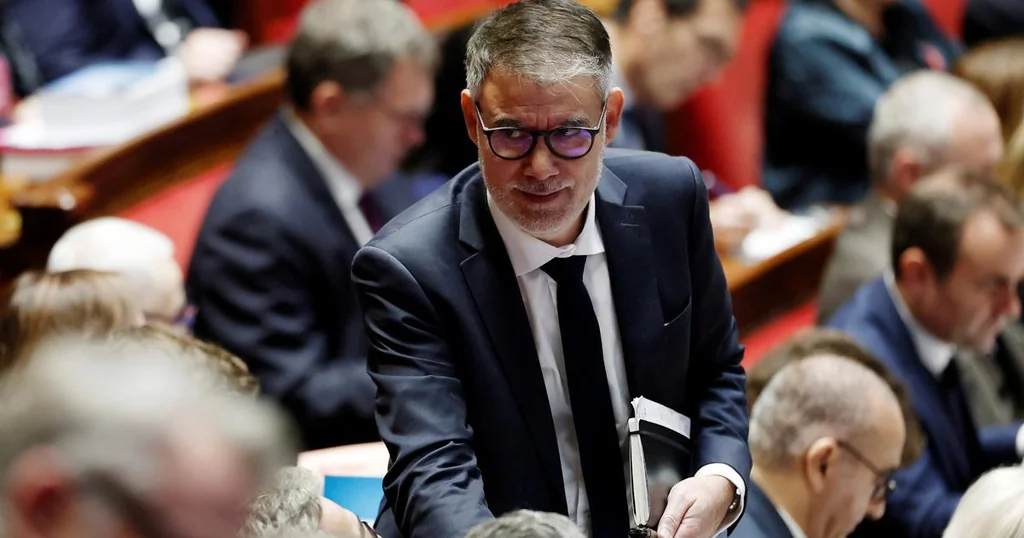 Faure appelle les députés PS à voter pour le budget de la Sécu