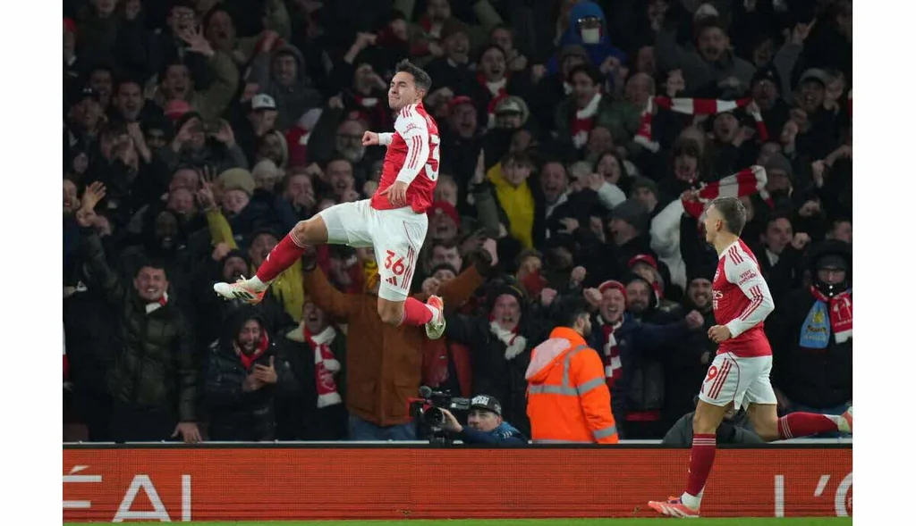 Arsenal écrase Aston Villa 4-1 et consolide sa tête en Premier League