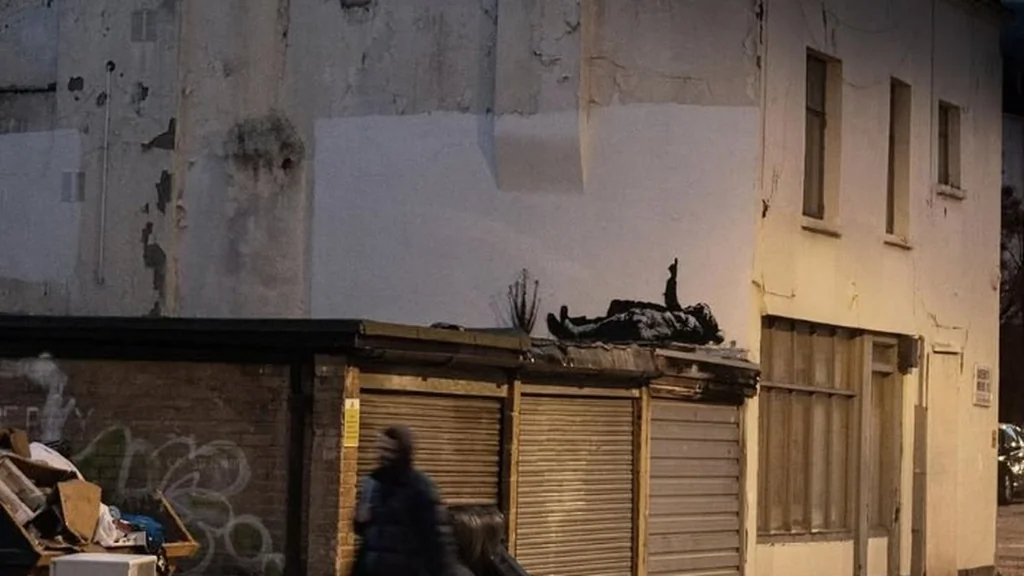 Banksy: nouveau pochoir à Bayswater, Londres