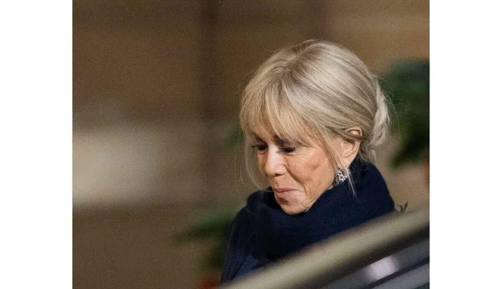 Brigitte Macron visée par une plainte après des propos jugés sexistes
