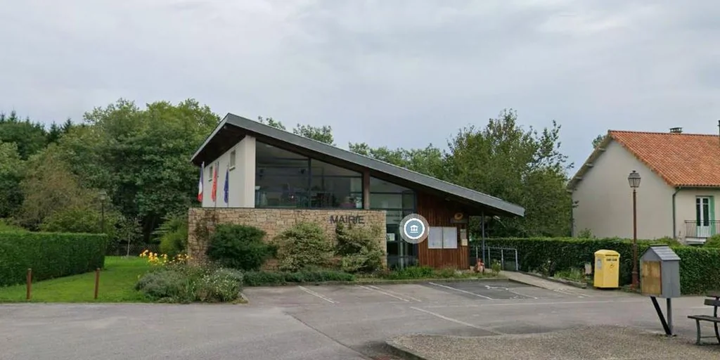 Maire du Périgord visé par des propos antisémites et excuses