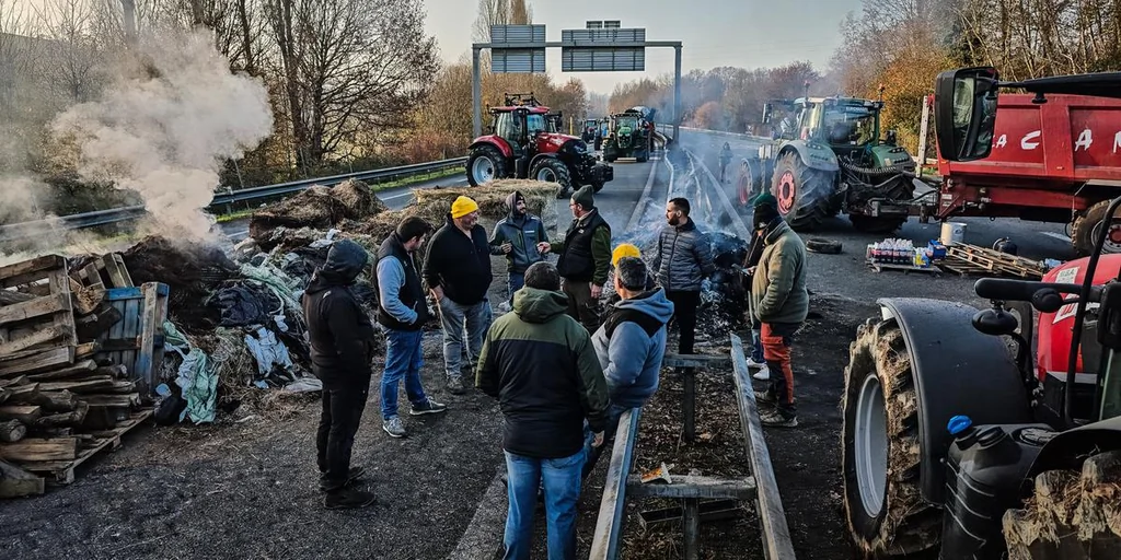 Crise agricole : mobilisation massive des agriculteurs dans le Sud-Ouest