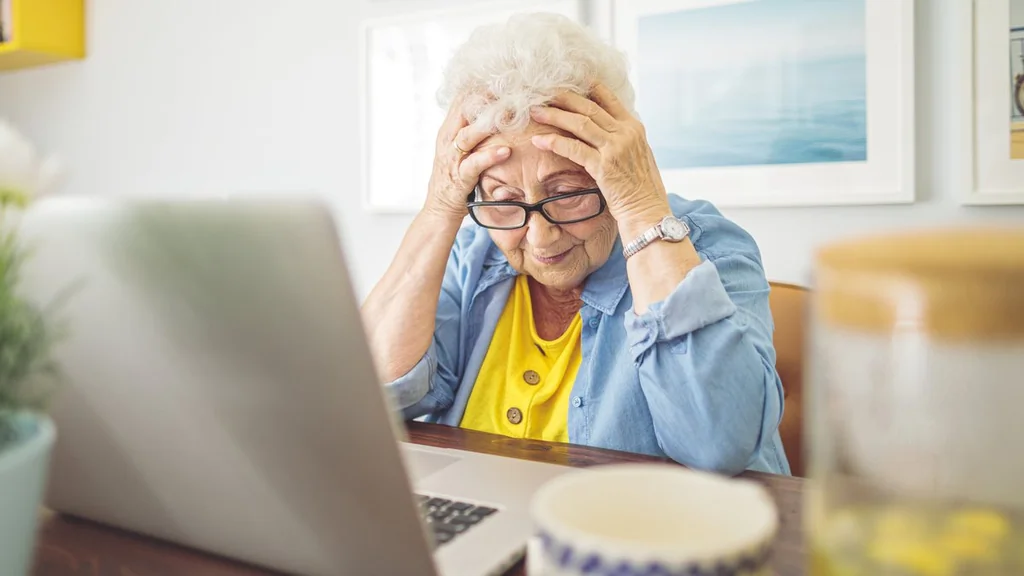 L'illectronisme chez les seniors : un défi numérique en France