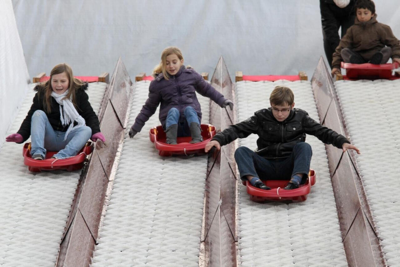 Piste de luge géante et marché de Noël à Bréhal